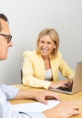 Praktijkgerichte teamtrainingen & individuele coachingsessies Praktijkgerichte teamtrainingen & individuele coachingsessies